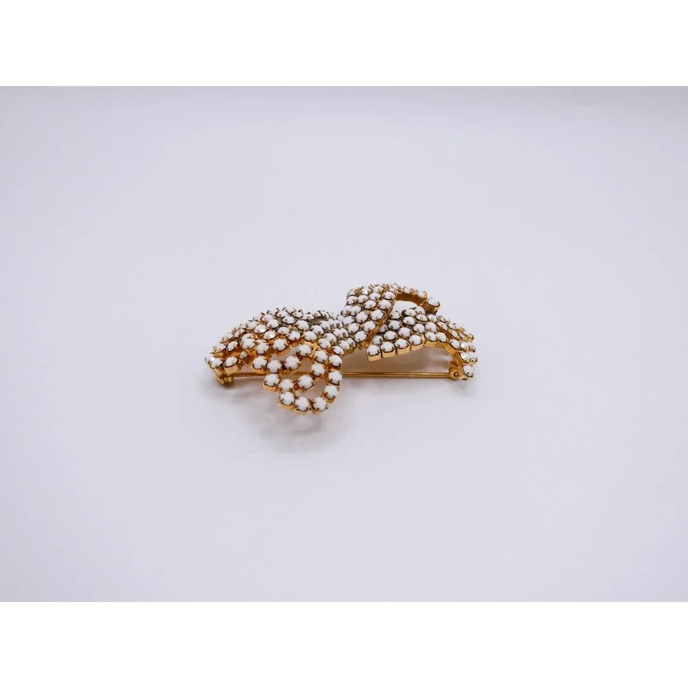 Vintage Milk Glass White Bow Gold Toned Brooch Large 2.6 Rhinestone Figural